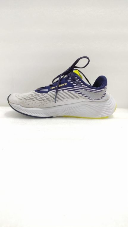 New Balance FuelCell Prism v2