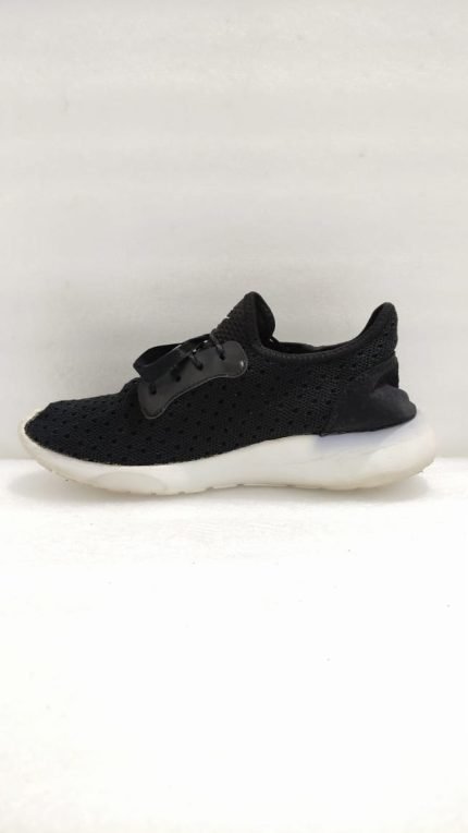 black knit running